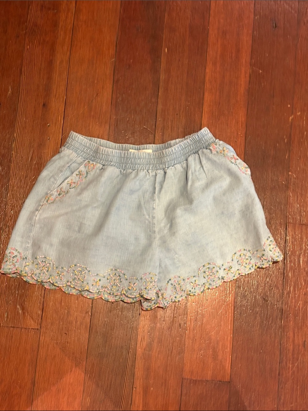 Peek Light Blue High-Waist Scallop-Hem Embroidered Shorts